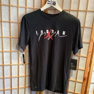 Nike Air Jordan Flight Graphic Logo Dri-Fit T-Shirt CI0052-011 Men's Size Small